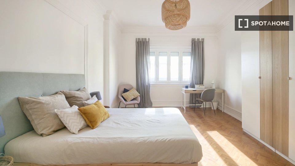 Double room Lisbon, 9 beds — photo 2