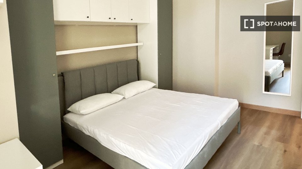 Double room Milan, 2 beds — photo 4