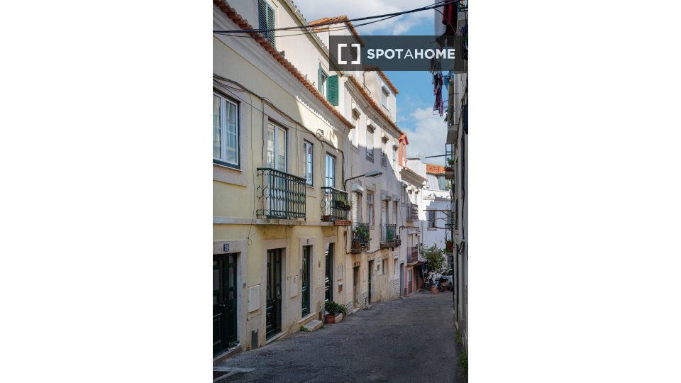 Apartment Lisbon, 1 bed — photo 21
