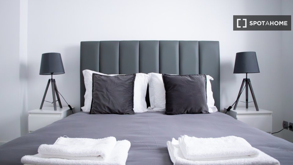 Apartment Lisbon, 2 beds, 100m² — photo 5