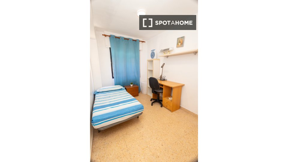 Double room Valencia, 4 beds — photo 9
