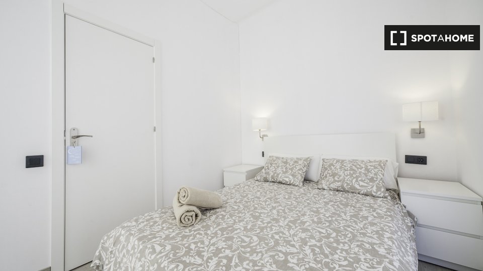 Double room Barcelona, 4 beds — photo 18