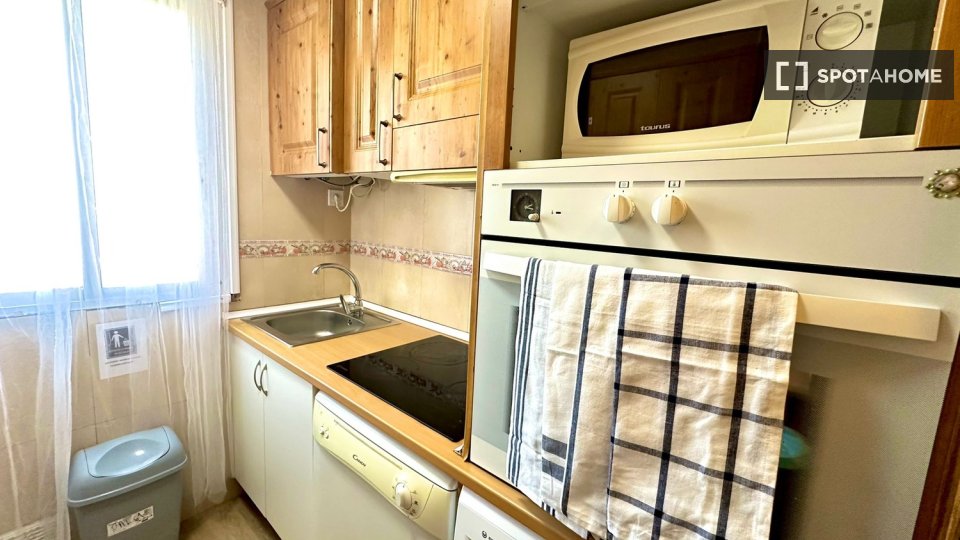 Double room Madrid, 3 beds — photo 6