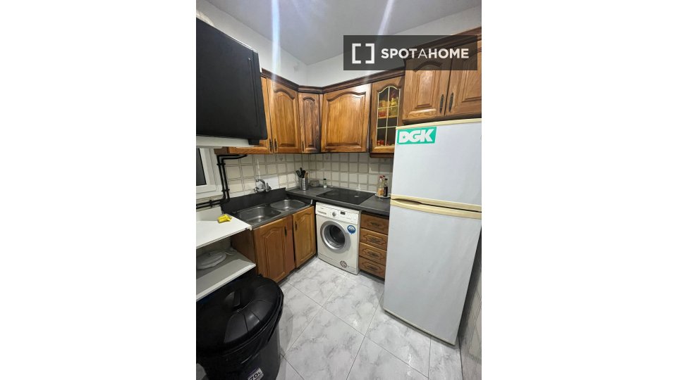 Double room Barcelona, 5 beds, 50m² — photo 9