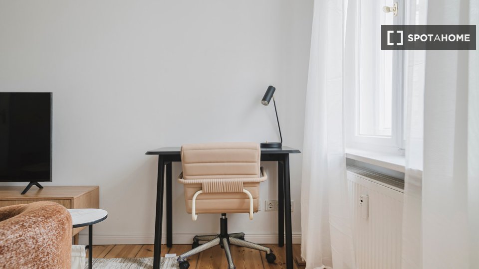 Apartment Berlin, 2 beds, 64m² — photo 11