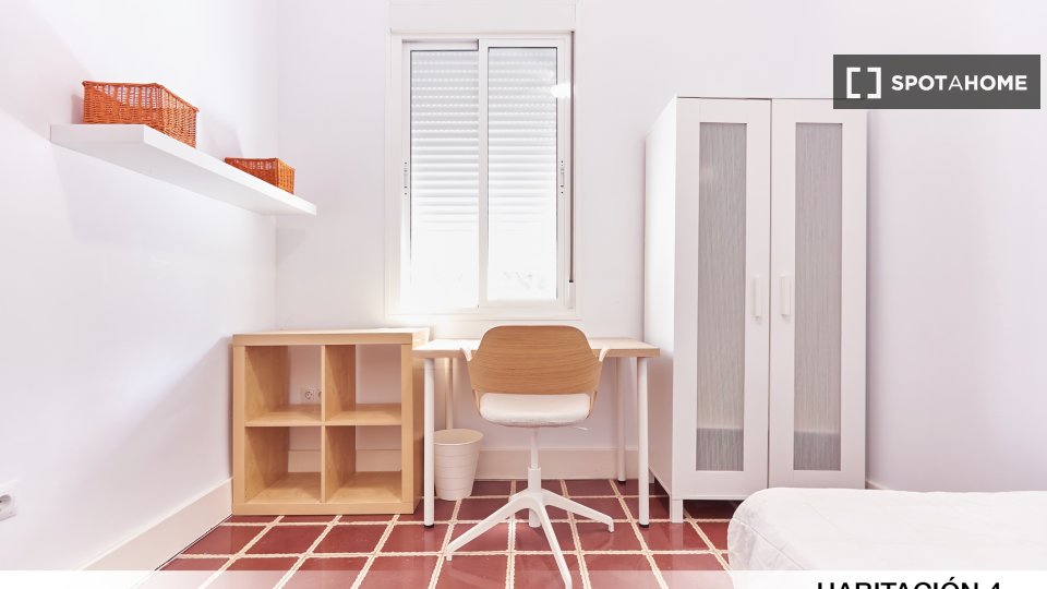 Double room Seville, 5 beds — photo 68