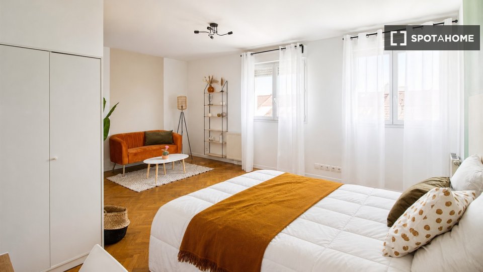 Chambre double Paris, 4 chambres — photo 28