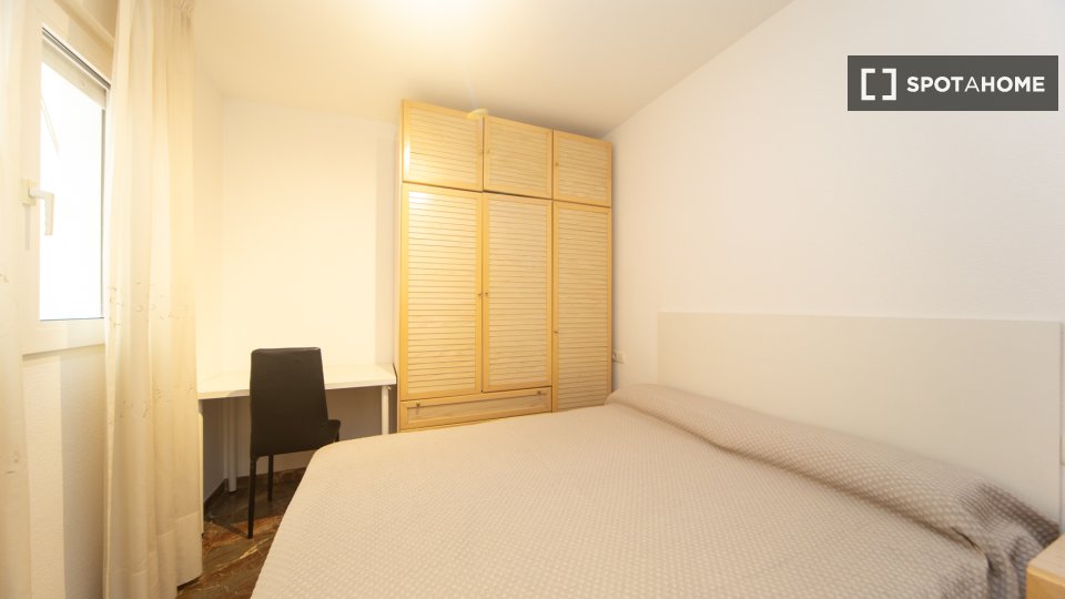 Habitación en piso compartido en alquiler, Zaidín-Vergeles, Granada