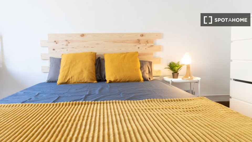 Double room Barcelona, 9 beds, 210m² — photo 6