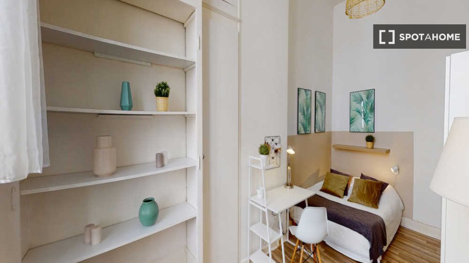 Double room Lyon, 4 beds, 90m² — photo 15