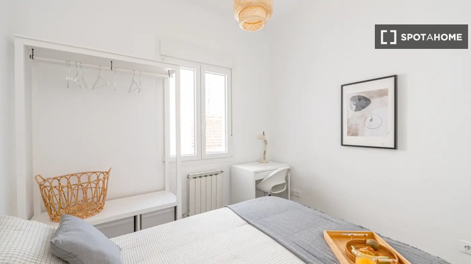 Double room Madrid, 5 beds — photo 9