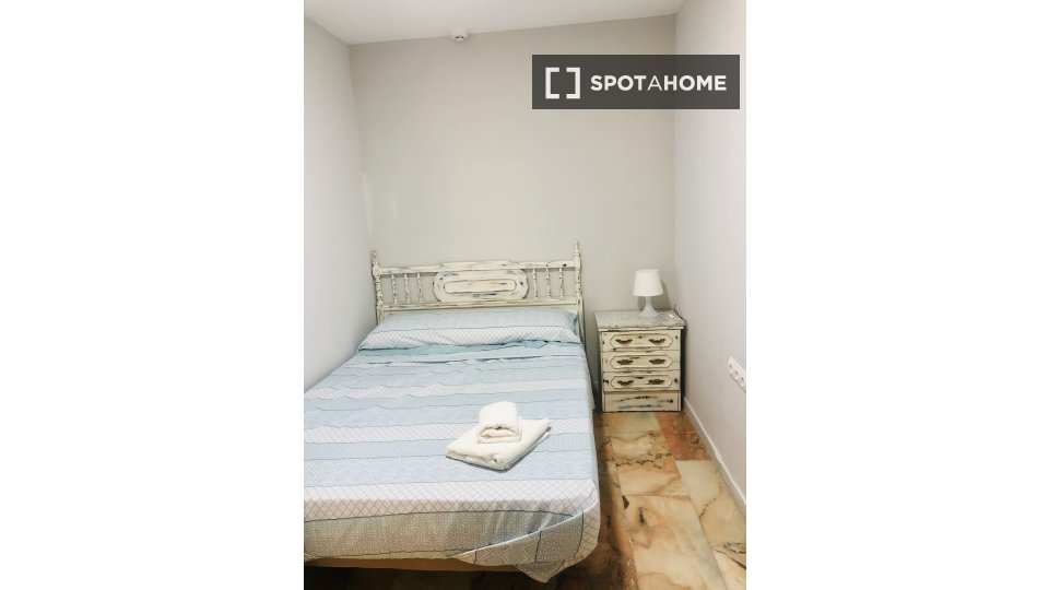 Double room Seville, 17 beds, 410m² — photo 62