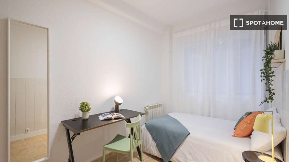 Double room Madrid, 25 beds — photo 2