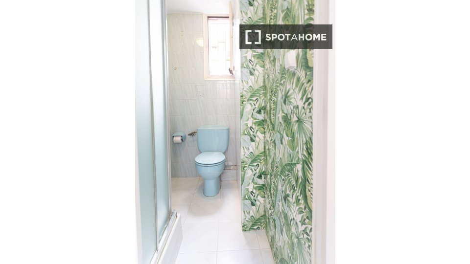 Double room Barcelona, 9 beds, 210m² — photo 13
