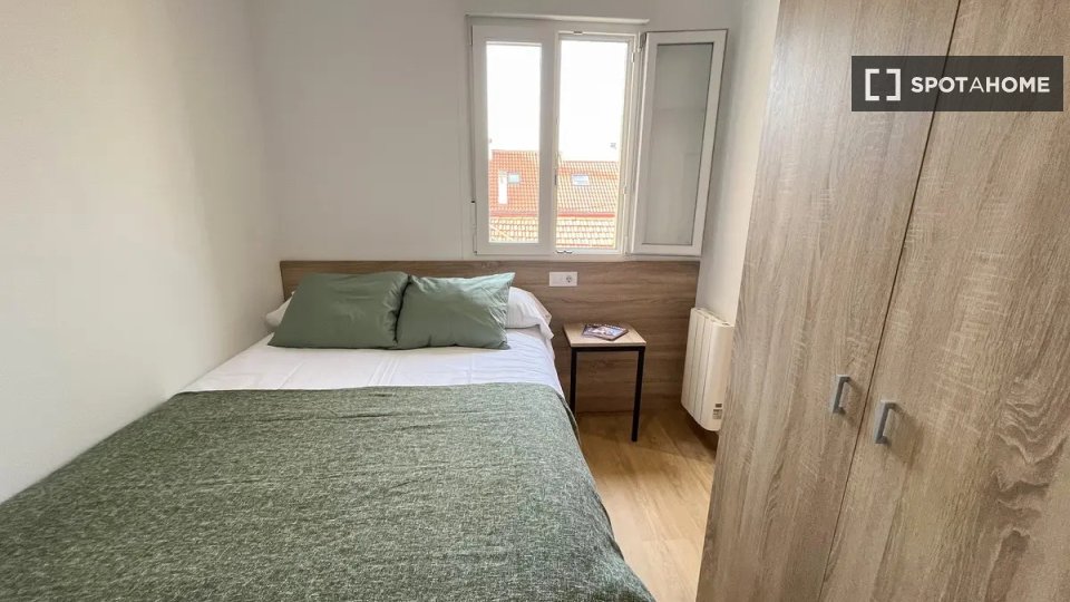 Double room Madrid, 6 beds — photo 8