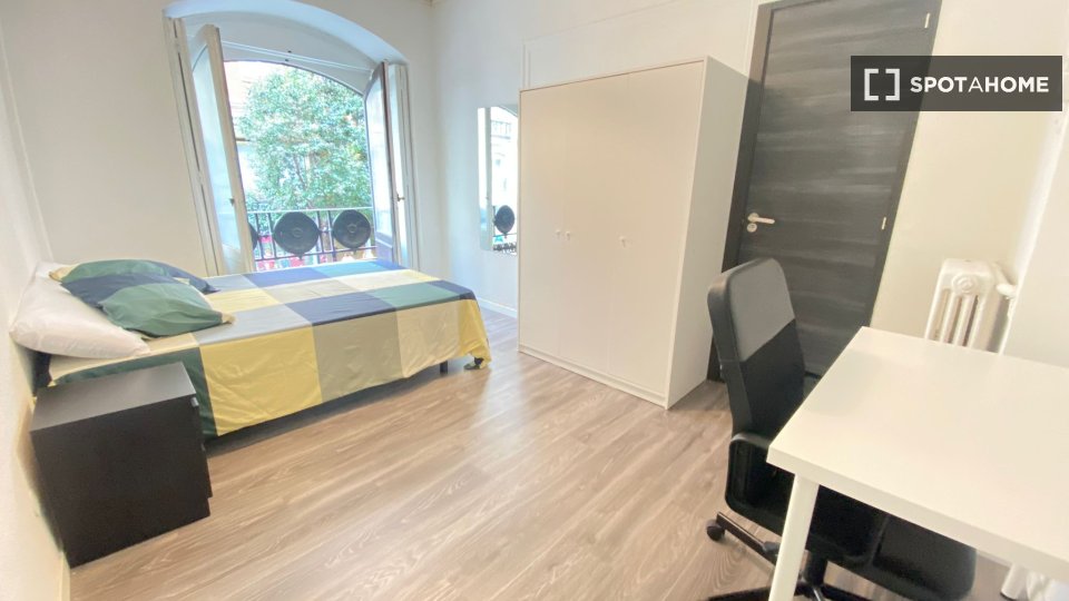 Double room Madrid, 8 beds — photo 17