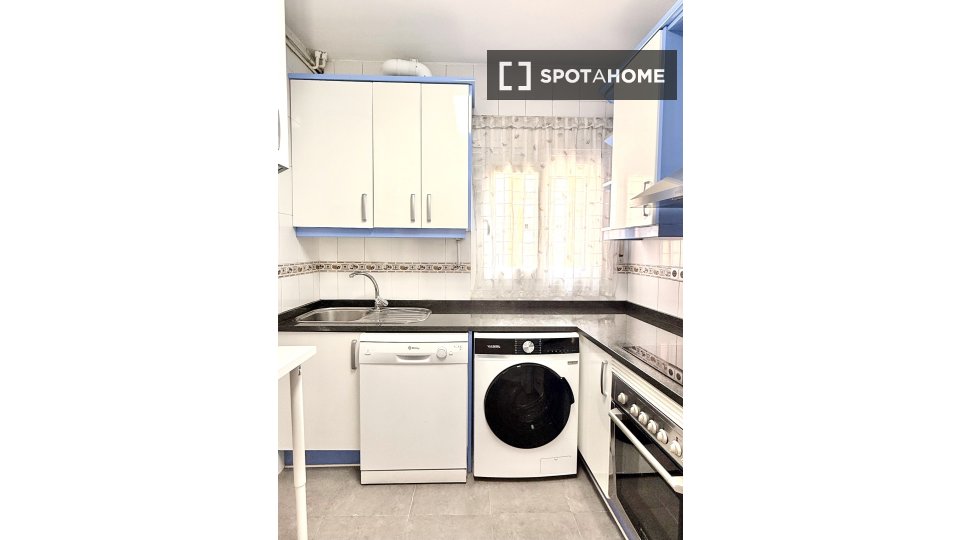 Apartment Madrid, 3 beds, 99m² — photo 17