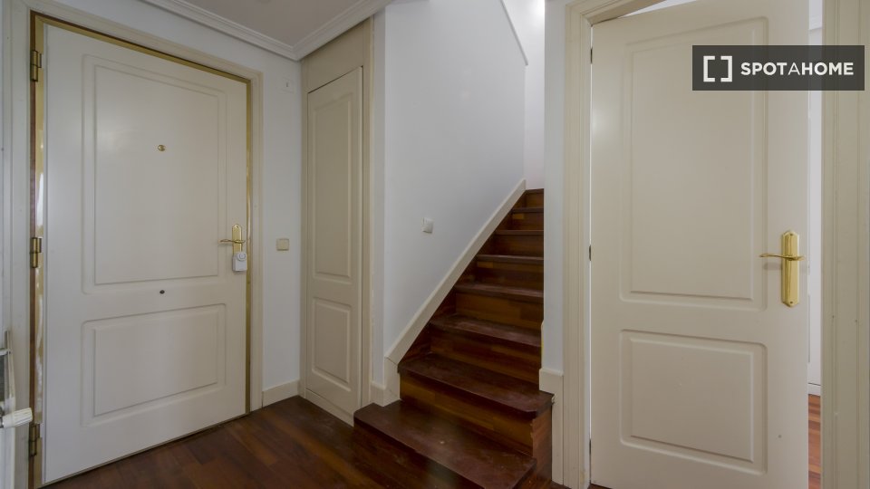 Double room Madrid, 8 beds — photo 6