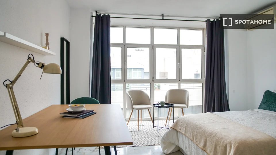 Double room Alicante, 6 beds — photo 15