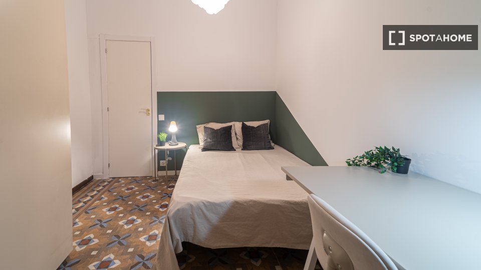 Double room Barcelona, 8 beds, 190m² — photo 10