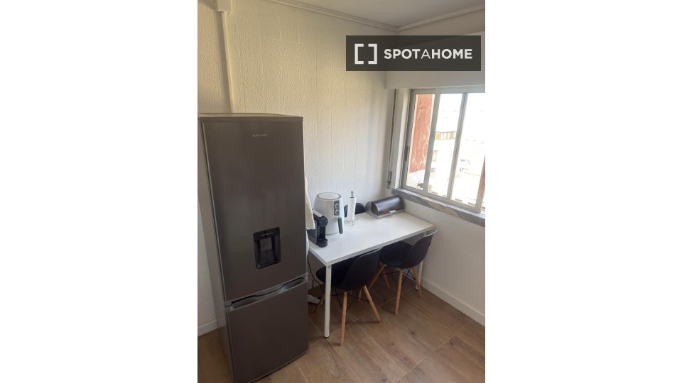 Apartment Lisbon, 1 bed — photo 8
