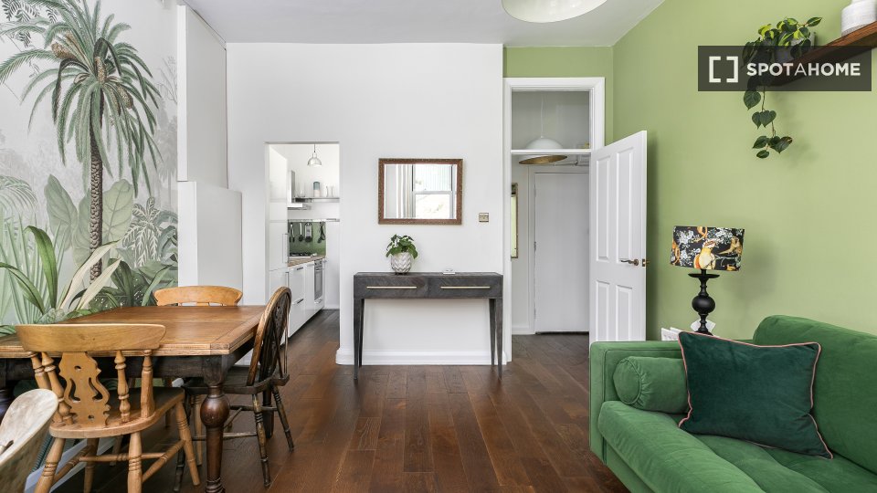 Apartment London, 2 beds — photo 2