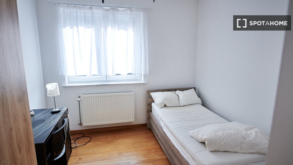 Double room Brussels, 3 beds — photo 7