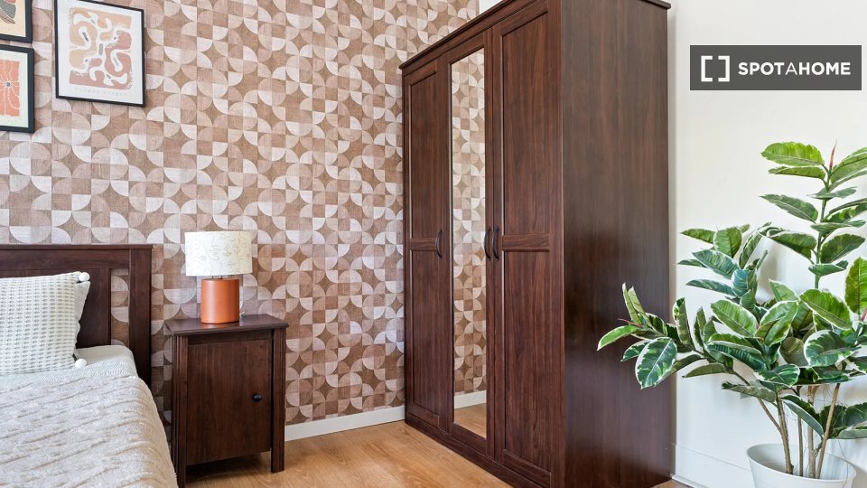 Double room Lisbon, 11 beds — photo 12