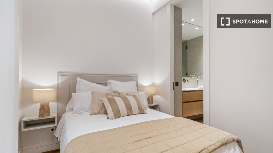 Apartment Madrid, 4 beds, 125m² — photo 10