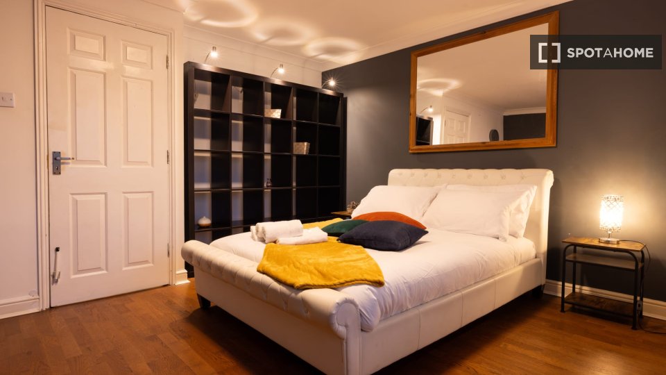 Apartment London, 4 beds, 102m² — photo 50