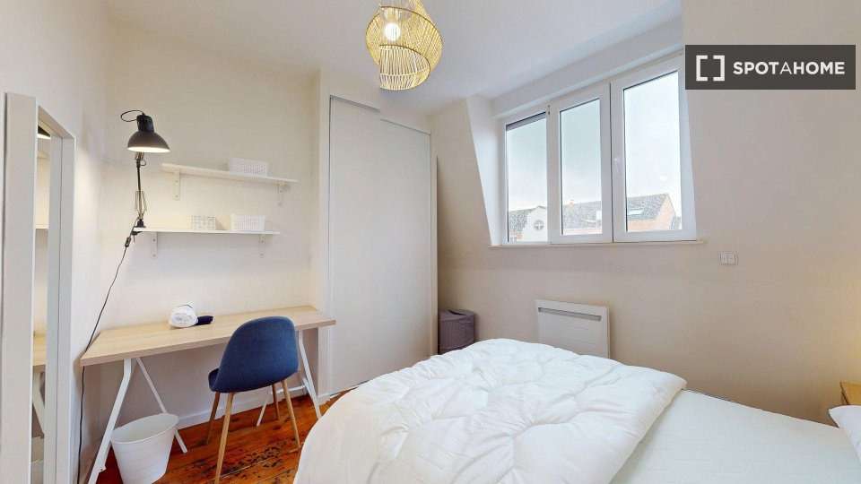 Double room Lille, 6 beds — photo 22