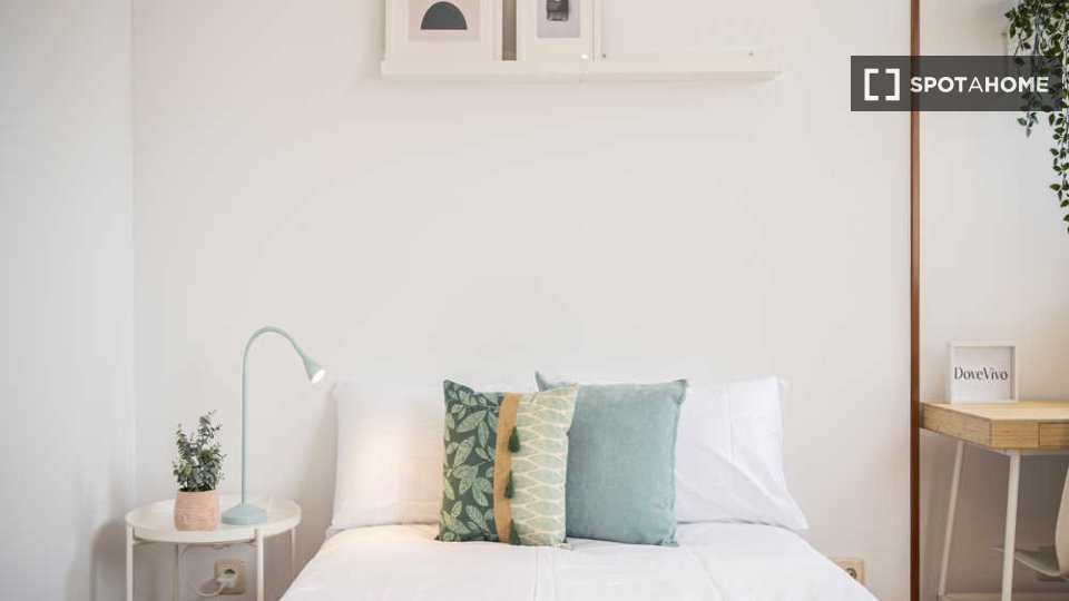Double room Madrid, 12 beds — photo 38