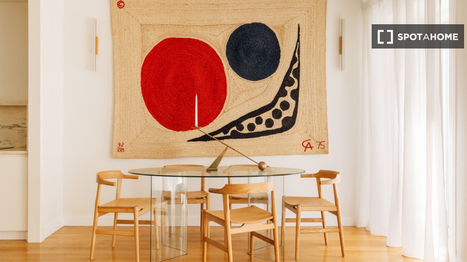 Apartment Lisbon, 2 beds, 91m² — photo 2