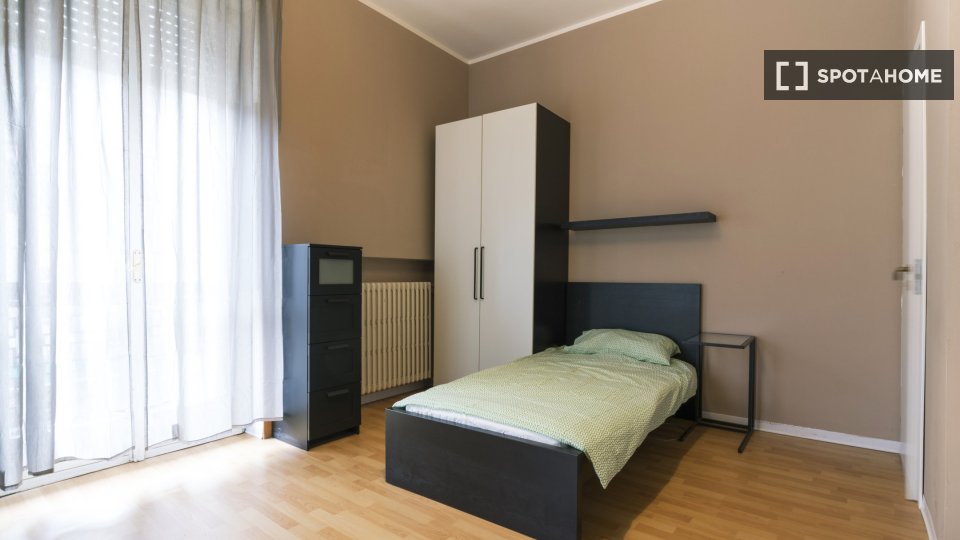 Double room Milan, 4 beds, 102m² — photo 1