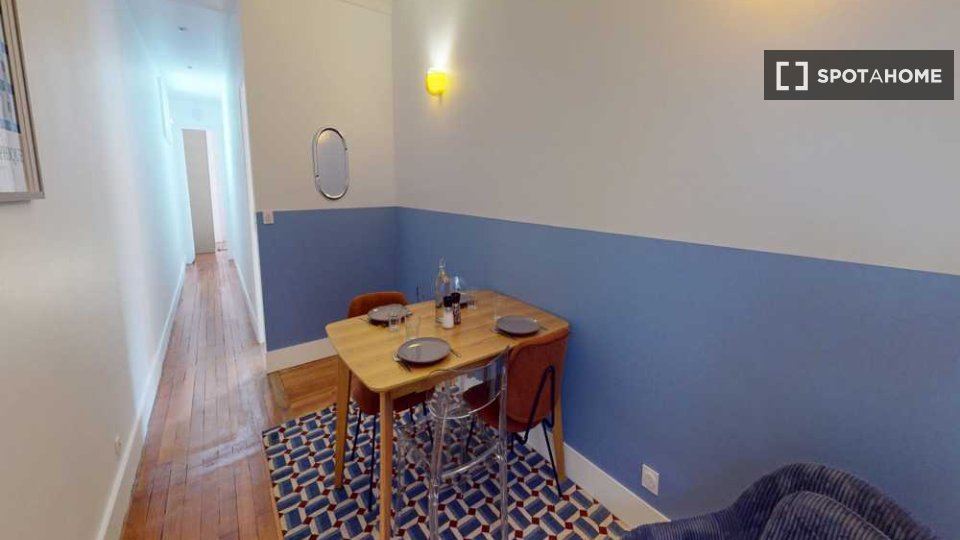 Double room Paris, 5 beds, 110m² — photo 3