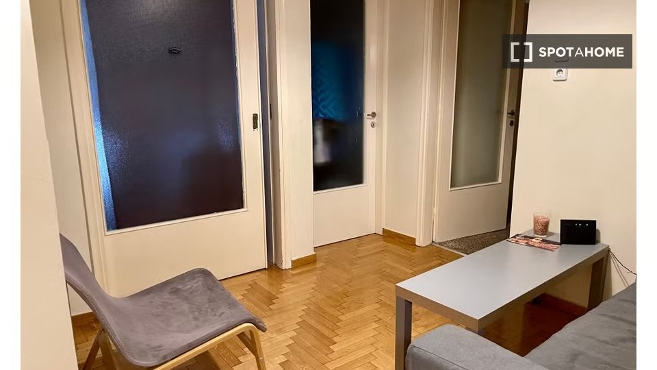 Double room Athens, 5 beds — photo 4