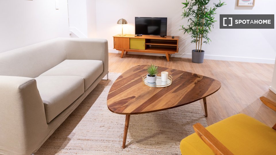 Apartment Brussels, 1 bed — photo 2