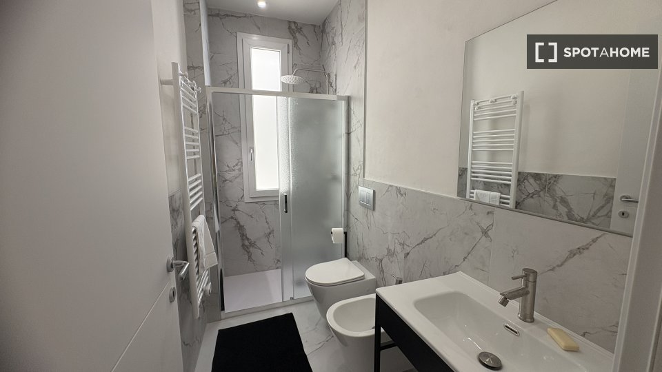 Double room Florence, 2 beds — photo 25