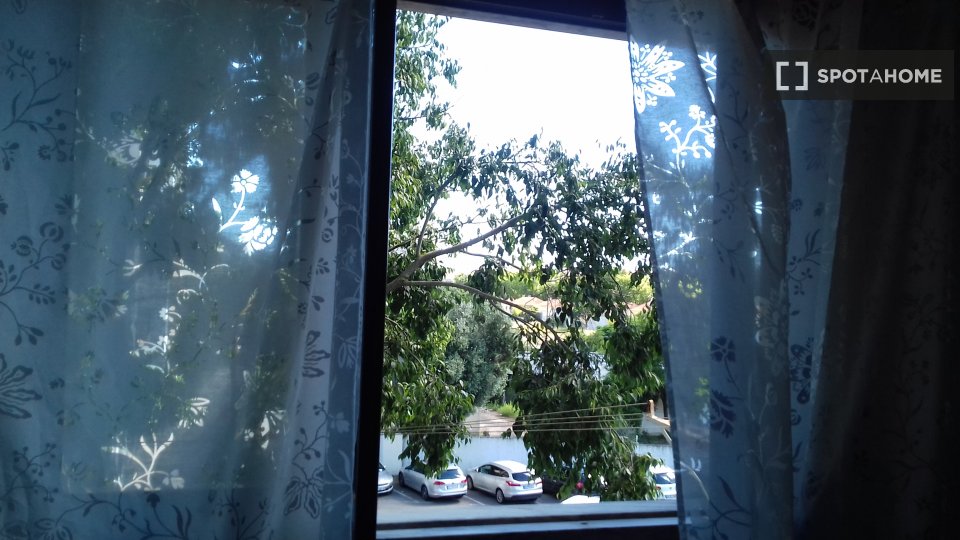 Double room Lisbon, 4 beds, 105m² — photo 2