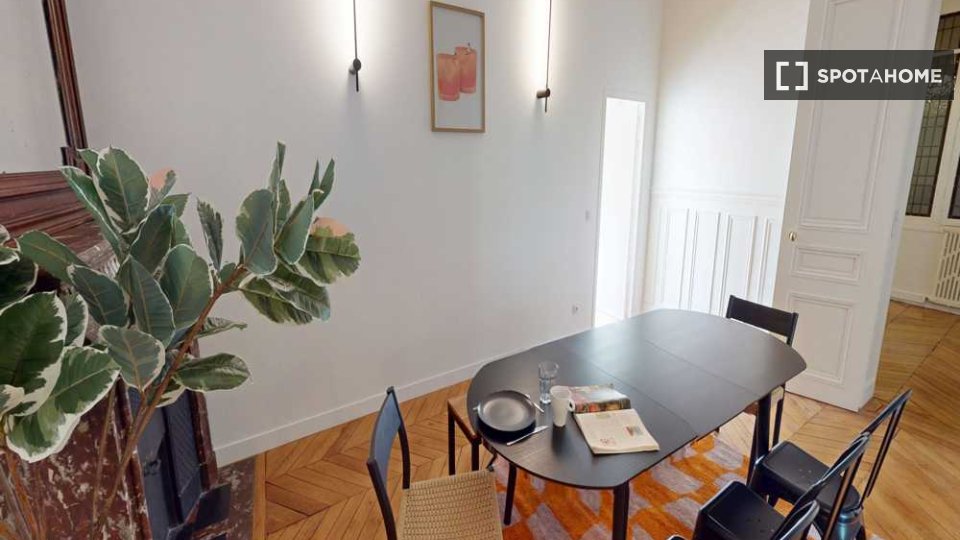 Double room Paris, 9 beds, 250m² — photo 6