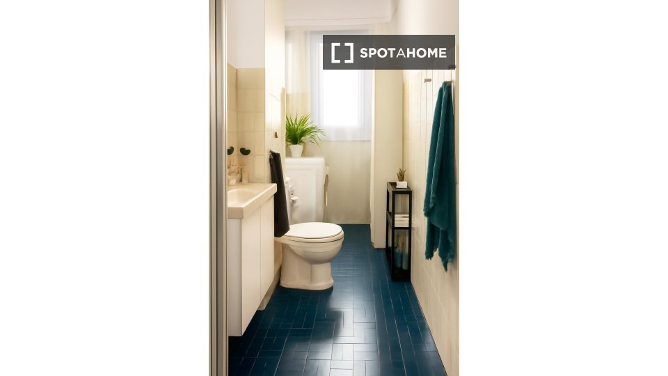 Double room Milan, 3 beds — photo 9