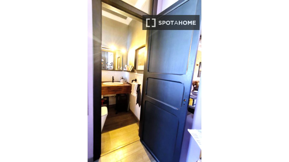 Double room Valencia, 3 beds, 160m² — photo 4