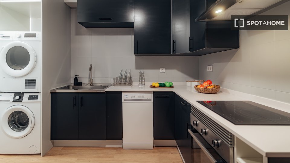 Double room Barcelona, 4 beds, 144m² — photo 3