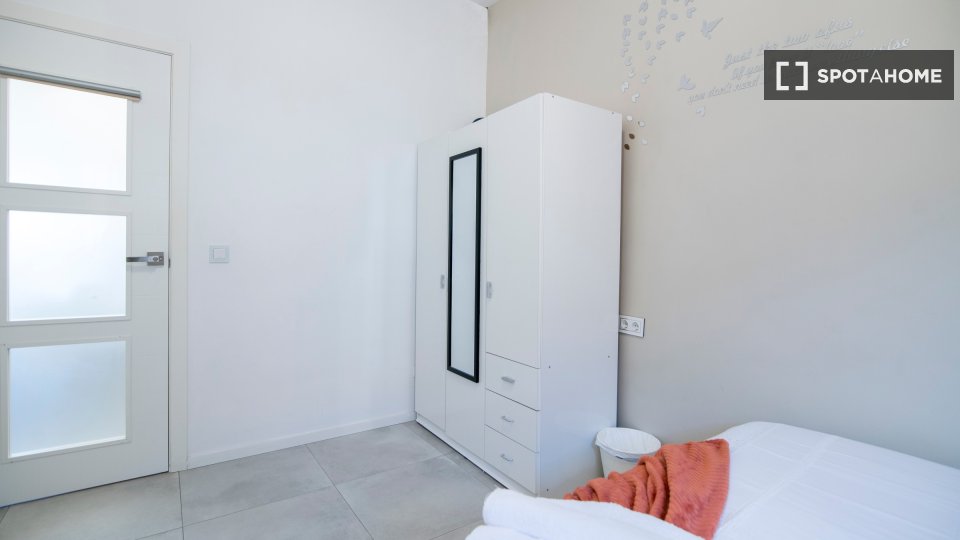 Camera doppia Valencia, 3 camere, 65m² — foto 22