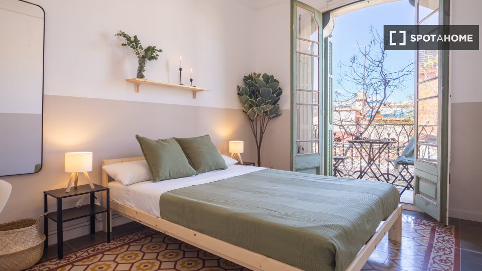 Double room Barcelona, 4 beds, 90m² — photo 10
