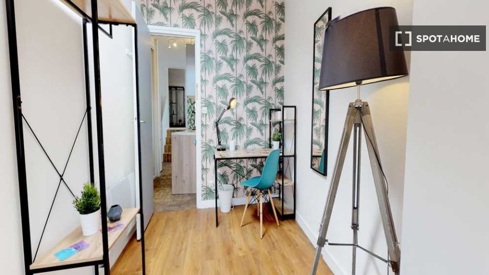Double room Lyon, 3 beds, 60m² — photo 14