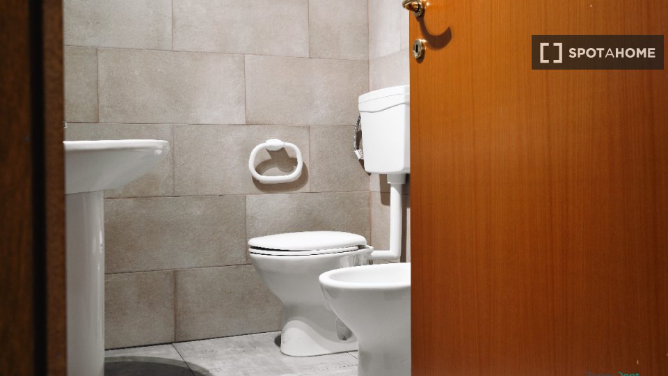 Double room Bologna, 12 beds, 150m² — photo 28