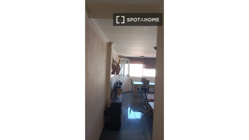 Double room Valencia, 4 beds, 120m² — photo 14