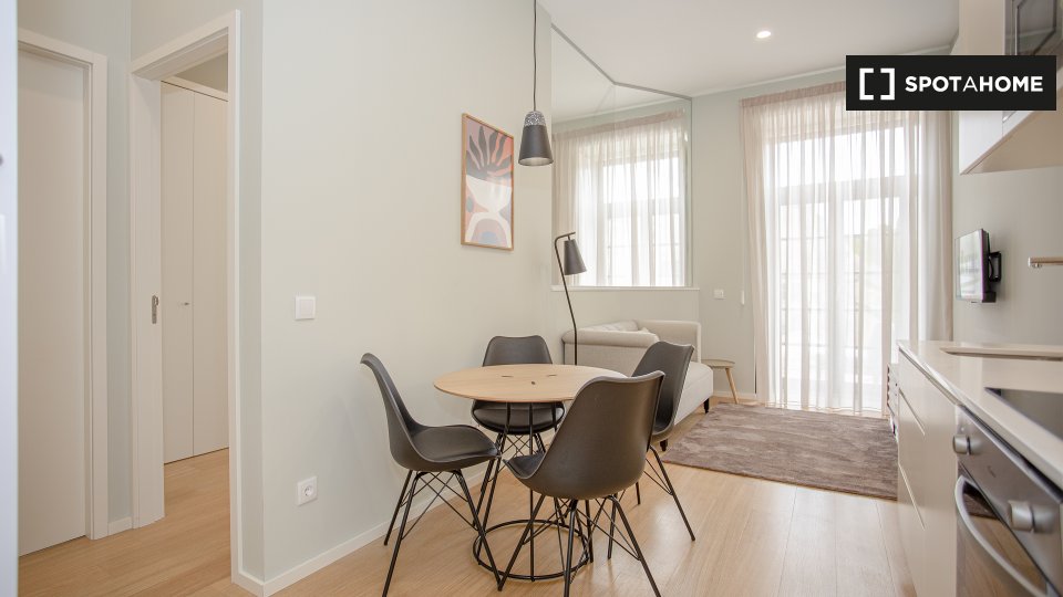 Apartment Porto, 1 bed, 45m² — photo 16