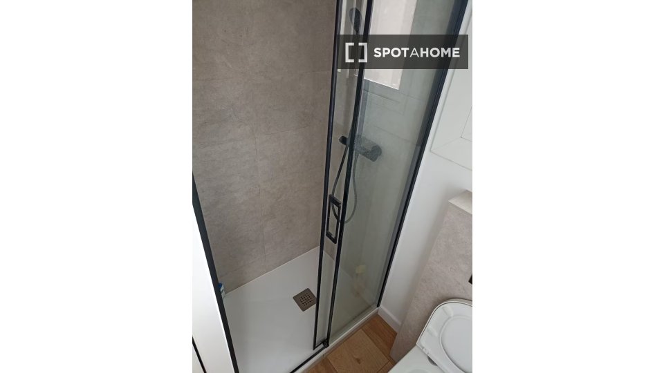 Apartment Barcelona, 2 beds — photo 4